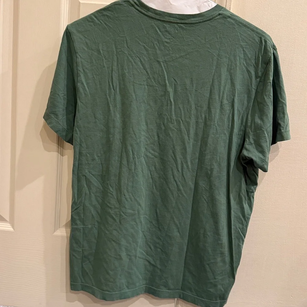 J Crew Classic Green Men's T-Shirt. Size large